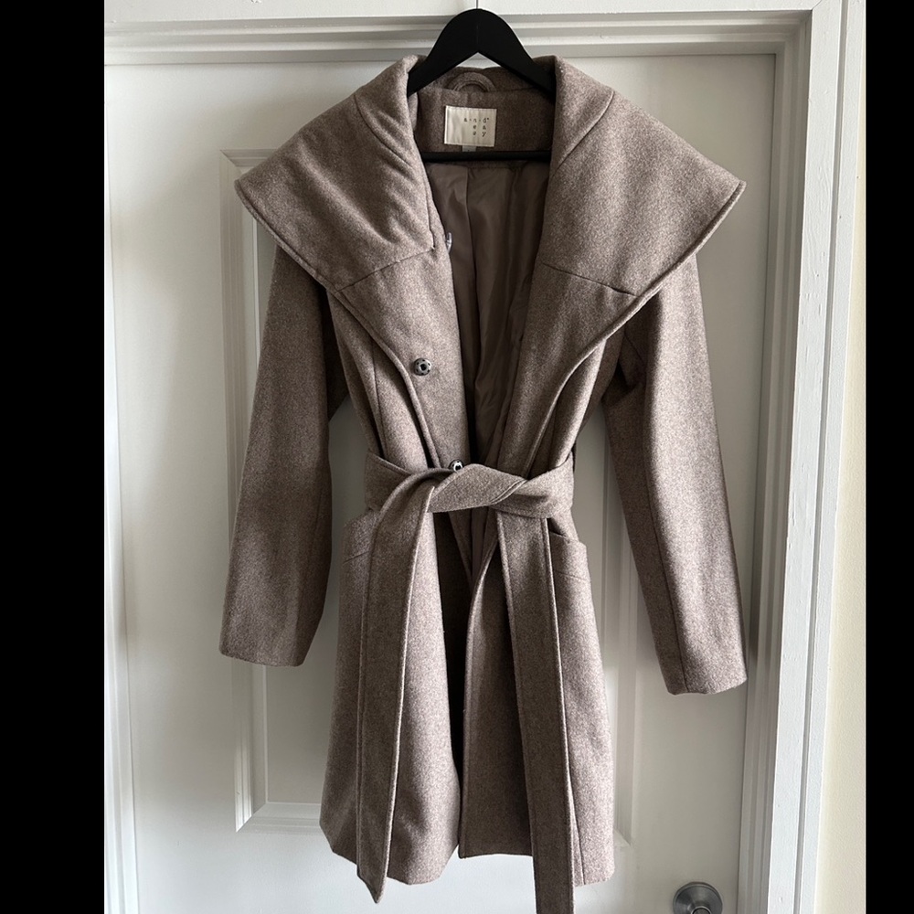 Women’s light brown overcoat